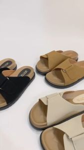 YOTO Women's Leather Sandals 2025: A Guide to Comfortable & Stylish Summer Footwear