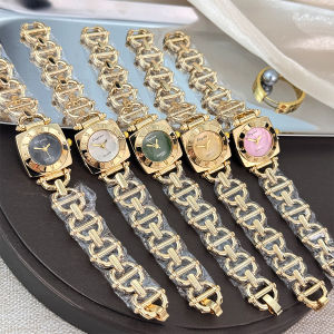 นาฬิกาข้อมือผู้หญิงรุ่นใหม่ ขายดีข้ามพรมแดน ดีไซน์สวยหรู หน้าปัดทรงเหลี่ยม ตัวเลขโรมัน โครงสร้างแบบเปลือย