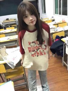 เฮลโหลคิตตี้ผ้าฝ้ายแขนสั้นเสื้อยืดผู้หญิง หลวม ไหล่ใส่แมวครึ่งแขนสบาย สไตล์เกาหลี เสื้อฤดูร้อน