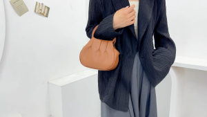 Trendy Mini Round Women Handbag Premium Durable Versatile Casual Shoulder Bag Portable Multi-purpose Daily Bag & Coin Purse