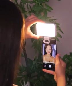 [ST-AC] Lampu Selfie Jepit Y67 – Ring Light Super Terang Mini untuk Live Kompatibel HP Mobile / Laptop
