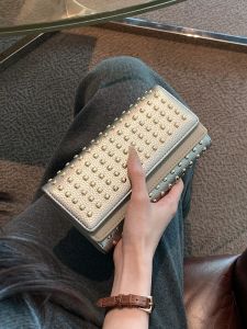 High-End Rivet Long Wallet Womens Handbag Large Capacity Multi-Card Foldable Buckle Can Place Mobile Phone Small Bag