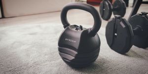 BYZOOM FITNESS Classic Series 30LB Adjustable Kettlebell (BLACK)