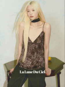 La lune Du ciel | Áo Camisole In Đốm Báo Viền Ren Cổ V Áo Búp Bê