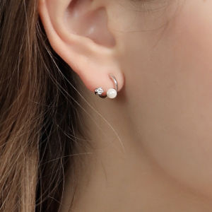 Pure Silver One-Piece Spiral Pearl Earrings Clip-Ons No Piercing Required Elegant French Style Womens Fashion Jewelry