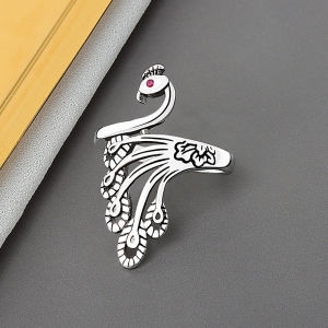 LIONWEI Crochet Needle with Thread Finger Ring Knitting Tool Hand Protection for Sweater Crocheting DIY Home Textile Sewing