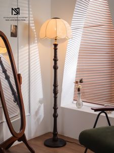 MOYU | Vintage French Mid Century Free Standing Floor Lamp