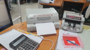 Compuprint SP40 Plus เครื่องพิมพ์สมุดบัญชี เครื่องพิมพ์สมุดคู่ฝาก เครื่องพิมพ์สมุดทะเบียน เครื่องพิมพ์เช็ค พร้อมโปรแกรมพิมพ์เช็ค คอมพิวปริ้น Passbook printer รุ่น SP40 plus