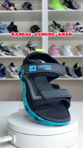 Sandals For Kids Children Mountain Sandals Trekking Slippers Summer Casual Shoes Lightweight /Kasut Budak Lelaki 儿童拖鞋