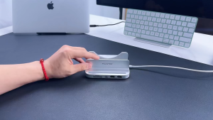 Dock Mac Mini M4 PULWTOP Vertical Mac Mini M4 Hub with M.2 SSD Enclosure USB A/C 3.2 Audio Mic SD/TF USB-C Hub PULWTOP Horizontal Mac Mini M4 Dock with 4TB SSD Enclosure USB C HUB Support HDMI 4K 60Hz USB A 2.0 SD/TF Audio for Mac Mini M4/M4 Pro