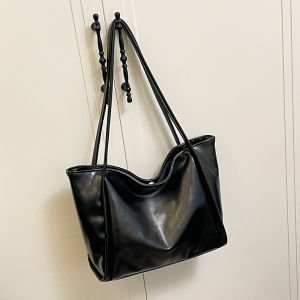Trendy Large Capacity Commuter Womens Tote Bag Fall Winter New Style Fashionable Handbag Single Shoulder Handbag