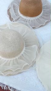 หมวกสานปีกกว้างประดับผ้าชีฟอง ไฮโซ หรูหรา [รุ่นC054] เสริมความงาม ราคาที่น่าสนใจ