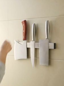 Kitchen Wall Mounted Powerful Magnet Knife Holder Stainless Steel Magnetic Knife Storage Holder