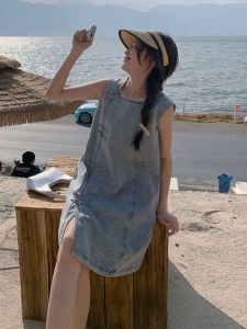 ชุดเดรสยีนส์แขนกุดสไตล์จีนใหม่สำหรับผู้หญิงในช่วงฤดูร้อนปี 2025 ทรงสลิมฟิต กระโปรงทรงเอ กระโปรงสั้น กระโปรงทรงเอ