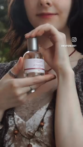 Athena Eau de Parfum by Newyork Army – Bold Bergamot Cedar Perfume for women