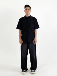 Moutley Kemeja Pria Lengan Pendek Oversized Fit Katun Shoko OL-C010125