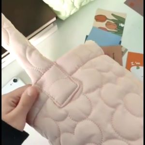 กระเป๋าถือ สำหรับผู้หญิง ดอกไม้ สไตล์เกาหลี ระเป๋าถือ กระเป๋าตุ๊กตา ระเป๋าถือ กระเป๋าถือ กระเป๋าถือผู้หญิง น่ารักๆ รุ่น 3 สี