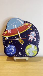 Jam Dinding Astronot Hiasan Kamar Anak Luar angkasa Dekorasi Dinding