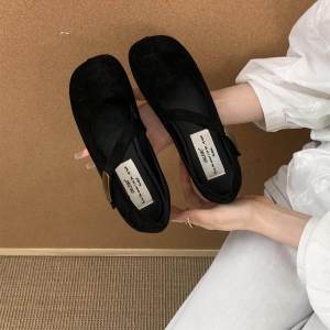 Retro Red Mary Jane Flat Bottom Casual Slip-On Womens Shoes round Toe Fashionable All-Season Leather Version Single Shoes