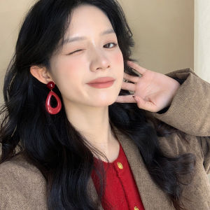 Exaggerated Red Drop Earrings Womens Fashion Jewelry Hollow out Design Hong Kong Style Vintage Ear Cuffs Pair  out