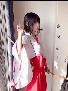 【Pre-order】 Anime Inuyasha Kikyo Kimono Full Set Cosplay Costume Japanese Kimono Set wig Hair Christmas Halloween gift