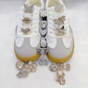 6PCS Bling Rhinestone Sneakers Shoe Laces Charms DIY Accessories Butterfly Flower Shoelaces Buckles Decorations Crown Shoe Clips
