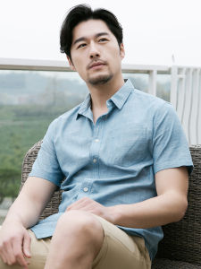 Gemushi Artsy Youth Cotton Shirt Mens Short Sleeve Pure Color Slubbed Fabric Plus Size Men Business Casual White Shirt