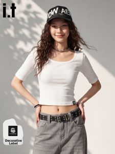 FINGERCROXX | Slim Fit White Square Neck Short Sleeve T-Shirt