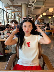 เสื้อยืดคอกลมแขนสั้นผู้หญิง ปักลาย ดีไซน์ใหม่ ฤดูร้อน 2025 ดีไซน์เก๋ไก๋ สไตล์เกาหลี ผ้าฝ้าย ปกติ