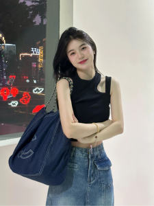 Black Crossbody Strap Crop Top Womens Inner Wear with Chest Pad Summer 2023 New Short Spicy Girl Outerwear Trendy