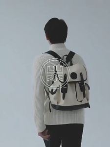 Large Capacity Canvas Bag: A Versatile Choice for Women & Men