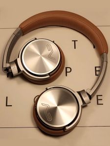 High-End Wireless Bluetooth Over-Ear Headphones with Deep Bass Portable Long Battery Life for Women High Aesthetic Value