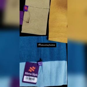 NIBRAS CIPUT AKT 001 01 BANDANA RAJUT TWO TONE DUA WARNA