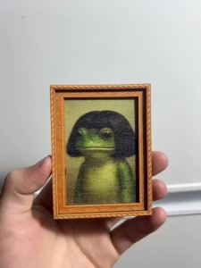 1Pc Mini Wooden Photo Frame Frog Fridge Magnet Funny Green Frog & Haircut Modern Kitchen Decor Durable Refrigerator Ornament