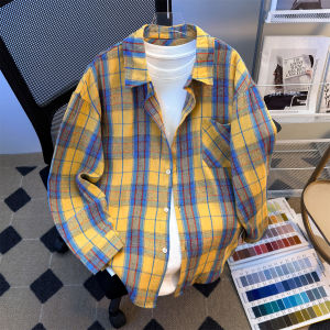 เสื้อเชิ้ตแขนยาวทรงหลวมสำหรับผู้ชาย สไตล์ย้อนยุคแบบอเมริกัน ลายสก็อต สีเหลือง ทรงหลวมสบาย ๆ สำหรับใส่ไปทำงาน