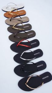 Sandal Jepit Wanita THostee Vioni: Cocok Untuk Berbagai Aktivitas\\n\\nSandal jepit telah menjadi salah satu pilihan utama bagi banyak wanita di seluruh dunia. Selain nyaman digunakan, sandal jepit juga memiliki desain yang modern dan stylish. Salah satu brand yang menawarkan sandal jepit berkualitas tinggi adalah THostee Vioni. Dalam artikel ini, kita akan membahas tentang desain, keunggulan, serta cara memilih sandal jepit yang tepat.\\n\\n Desain Sandal Jepit Modern\\n\\nTHostee Vioni menawarkan desain sandal jepit yang modern dan stylish. Kombinasi antara gaya dan kenyamanan menjadi fokus utama dalam pembuatan sandal jepit ini. Berikut adalah beberapa keunggulan desain sandal jepit THostee Vioni:\\n\\n- **Kombinasi Stylish & Nyaman**: Desain sandal jepit THostee Vioni menggabungkan unsur stylish dan kenyamanan. Anda dapat tampil modis tanpa mengorbankan kenyamanan saat berjalan.\\n- **Bahan Berkualitas Tinggi**: Sandal jepit THostee Vioni menggunakan bahan berkualitas tinggi yang awet dan tahan lama. Bahan ini juga dirancang untuk memberikan kenyamanan ekstra saat digunakan.\\n- **Pilihan Warna yang Menarik**: THostee Vioni menawarkan berbagai pilihan warna yang menarik dan sesuai dengan gaya Anda. Anda dapat memilih warna yang cocok dengan pakaian atau kebutuhan Anda.\\n\\n Keunggulan Sandal Jepit THostee Vioni\\n\\nSandal jepit THostee Vioni memiliki beberapa keunggulan yang menjadikannya pilihan yang tepat untuk berbagai aktivitas. Berikut adalah beberapa keunggulan sandal jepit THostee Vioni:\\n\\n- **Nyaman Untuk Berjalan Jauh**: Sandal jepit THostee Vioni dirancang untuk memberikan kenyamanan ekstra saat berjalan jauh. Anda dapat berjalan sepanjang hari tanpa merasa lelah atau sakit di kaki.\\n- **Tahan Lama**: Sandal jepit THostee Vioni menggunakan bahan berkualitas tinggi yang tahan lama dan awet. Anda tidak perlu khawatir mengganti sandal jepit Anda setiap waktu.\\n- **Cocok Untuk Berbagai Aktivitas**: Sandal jepit THostee Vioni cocok untuk berbagai aktivitas, mulai dari berjalan-jalan di taman, berolahraga, hingga bekerja di kantor.\\n\\n Cara Memilih Sandal Jepit yang Tepat\\n\\nMemilih sandal jepit yang tepat dapat mempengaruhi kenyamanan dan gaya Anda. Berikut adalah beberapa tips untuk memilih sandal jepit yang tepat:\\n\\n- **Pertimbangkan Kebutuhan Anda**: Sebelum membeli sandal jepit, pertimbangkan kebutuhan Anda. Apakah Anda mencari sandal jepit untuk berjalan jauh, berolahraga, atau hanya untuk keperluan sehari-hari?\\n- **Perhatikan Ukuran dan Desain**: Pastikan ukuran sandal jepit sesuai dengan ukuran kaki Anda. Jangan lupa untuk mempertimbangkan desain sandal jepit yang sesuai dengan gaya Anda.\\n- **Cek Kualitas Bahan**: Pastikan sandal jepit yang Anda beli terbuat dari bahan berkualitas tinggi yang tahan lama dan awet.\\n\\nDengan mempertimbangkan beberapa tips di atas, Anda dapat memilih sandal jepit yang tepat untuk kebutuhan Anda. Sandal jepit THostee Vioni adalah pilihan yang tepat untuk wanita yang mencari sandal jepit modern, stylish, dan nyaman.\n}