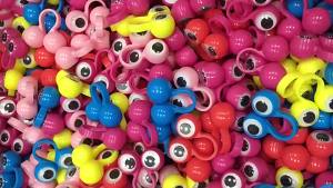 Meade | Funny Finger Childrens Eye Ring Toy Novelty Creative Plastic Finger Ring Eye Swing Party Gift Party Mischief Tool