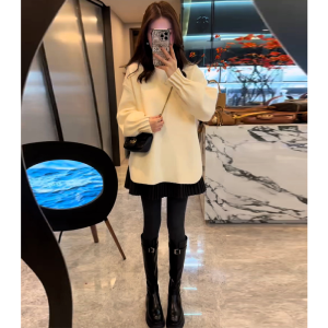 Christmas Red Sweater Womens Winter Lazy Style Inner Wear Top High Waist Short Skirt Fashion Set Polyester Fiber Machine Sewn