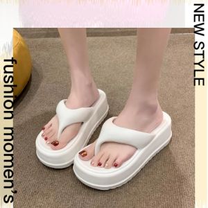 เทรนสุดฮิต รองเท้าหูหนีบผู้หญิงเสริมส้น สูงกันแบบ 2 นิ้ว ไปซ่อมเพื่อเพิ่มความสูงเข้าไป สีสันน่ารักสดใส สีสันน่ารักสดใส พื้นเบา 2 หน้า สบายไม่ผิดหวัง