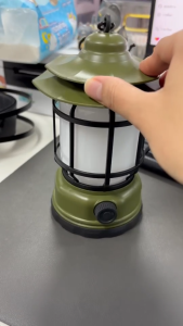 โคมไฟตะเกียง โคมไฟLED แบบชาร์จUSB โคมไฟแคมป์ปิ้ง ปรับแสงได้ต่อเนื่องมีไฟกระพริบสีอุ่น ใช้เป็นโคมไฟตั้งโต๊ะ และพกพาได้สะดวก