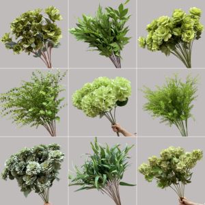 ใบไม้เทียมสำหรับตกแต่งงานแต่งงาน ใบไม้ต้นยูคาลิปตัสใบไม้ต้นเงิน ใบไม้เขียวสำหรับตั้งรูปเป็นฉากหลังสำหรับงานแต่งงาน