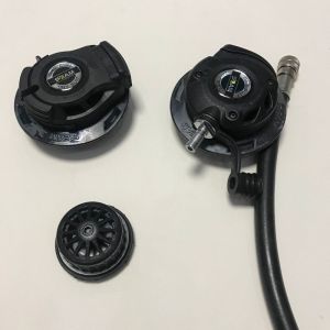 Inflatable Deflation Valve For Dry Suit
