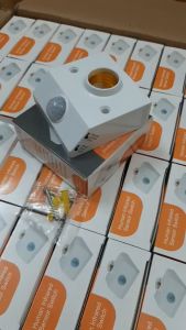 Đui đèn cảm ứng chuyển động hồng ngoại E27 LOẠI NÚT GẠT