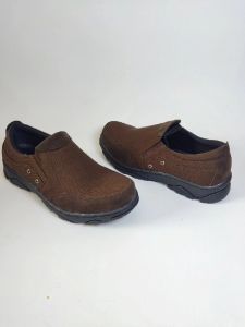 Kukovi Sepatu Pria Casual & Loafer Santai Keren