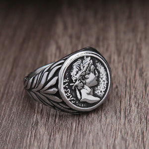 Mens Vintage Roman Empire Caesar Rings Stainless Steel Silver/Gold Color Coin Caesar Head Signet Men Rings Fashion Jewelry Gift