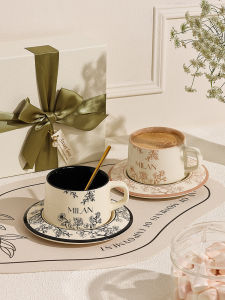 ชุดแก้วกาแฟเซรามิกดีไซเนอร์หรูหรา ของขวัญวันเกิดสำหรับผู้หญิง ชุดแก้วกาแฟเซรามิกสไตล์ฝรั่งเศสขนาดเล็กหรูหรา