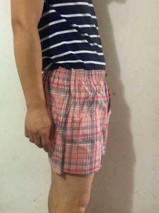 กางเกงนอน ผู้ชาย กางเกงสามส่วนแห้ง เร็ว กีฬาลำลองกางเกง ขาสั้น ลายสก๊อต กางเกงนอน สบายใส่อยู่บ้านลาย ผ้าฝ้าย