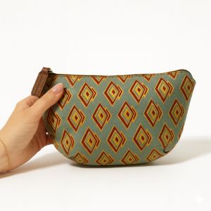 พร้อมส่ง ส่งเร็วกระเป๋าของขวัญเอสเต้ กระเป๋าใส่เครื่องสำอางใส่ของอเนกประสงค์ ผ้าแคนวาส สวยผู้ดี