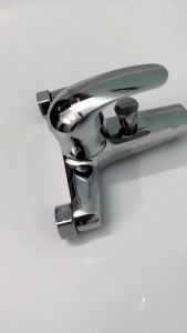 Bộ vòi hoa sen tắm nóng lạnh kèm theo chân Bộ sen tắm giá rẻ tiện dụng DuBo