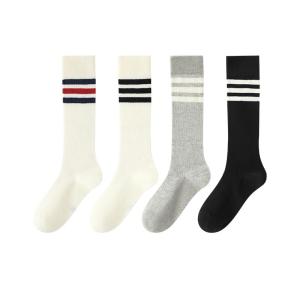 MiiOW | ถุงเท้าข้อยาวสำหรับเด็ก ฤดูร้อน บาง ถุงเท้าฟุตบอลขาสั้นสำหรับเด็กผู้หญิง สีขาว ถุงเท้ากลางน่องสำหรับนักเรียนสไตล์เกาหลี